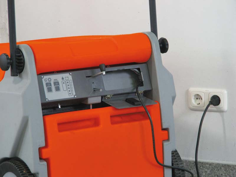 HAKO SWEEPMASTER B500