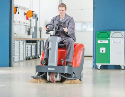 HAKO SWEEPMASTER B800 R